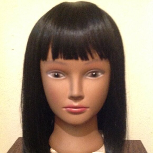 **NEW NEVER WORN** Short Straight Bob Synthetic Wig Black - Picture 1 of 10